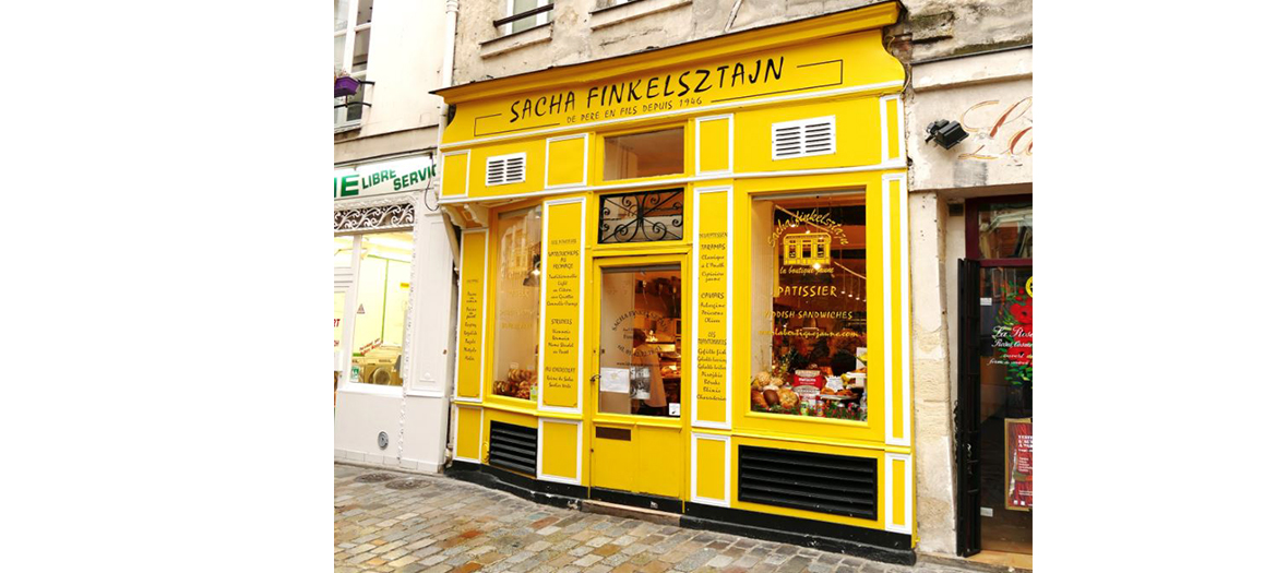 Façade de la boutique jaune