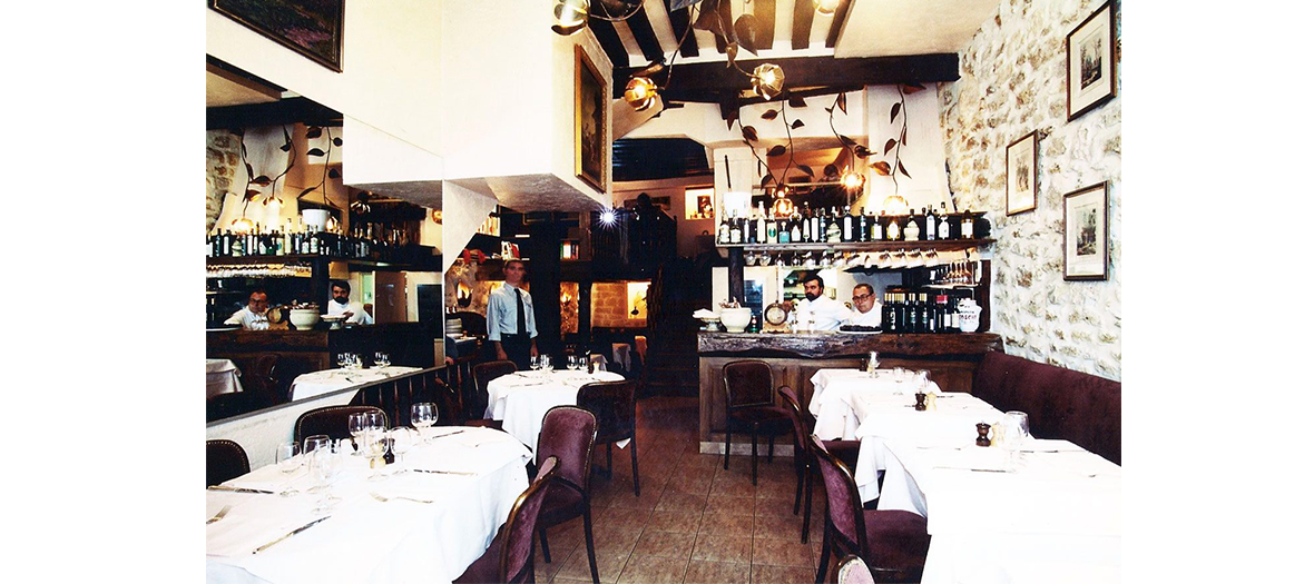 Salle de restaurant le perron