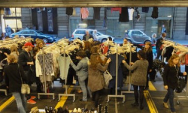 Un Vide Dressing Pointu Dans Le Marais