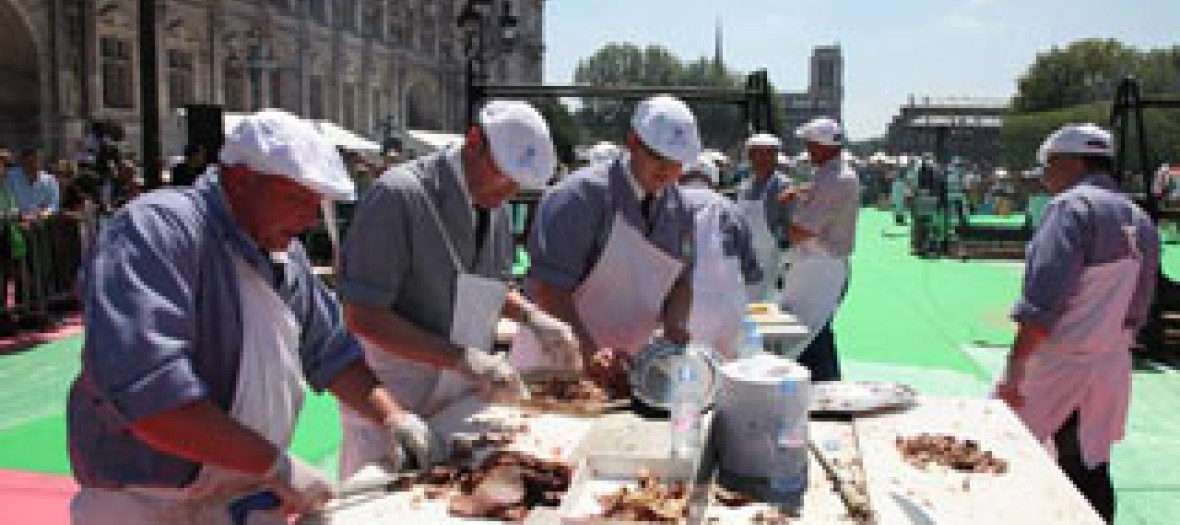 Un Barbecue Gratos A Lhotel De Ville