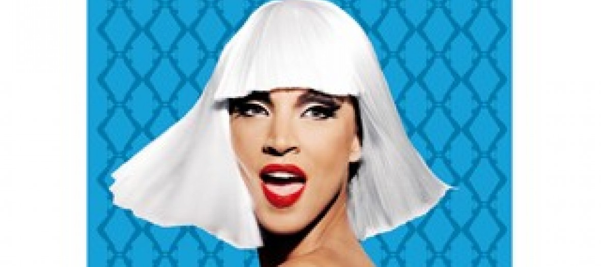 Noemie Lenoir Au Crazy Horse