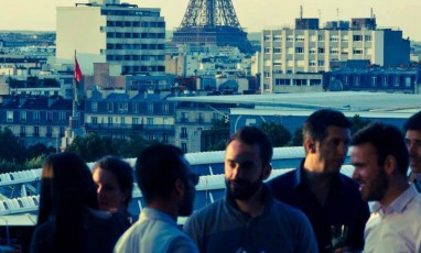 Un Bar Ephemere Sur Les Toits De Paris