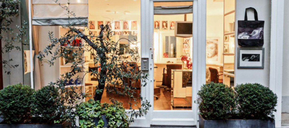 Le Salon De Coiffure Ultra Secret Des Parisiennes L Endroit Pari 1