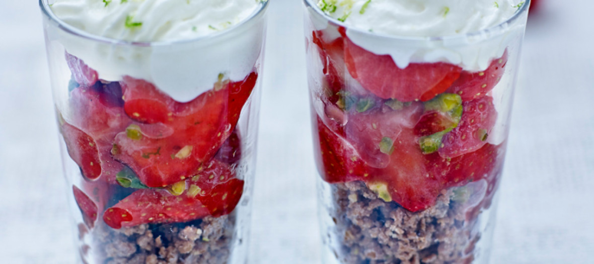 Granola De Fraise Frenchy Et Chocolat Photo