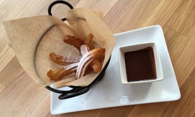 Les Churros Au Chocolat Chaud