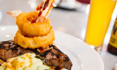 Vive La Food Brit A L Alcazar Photo Exterieure Photo Newsletter