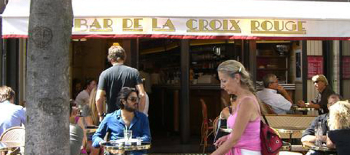 Le Bar De La Croix Rouge