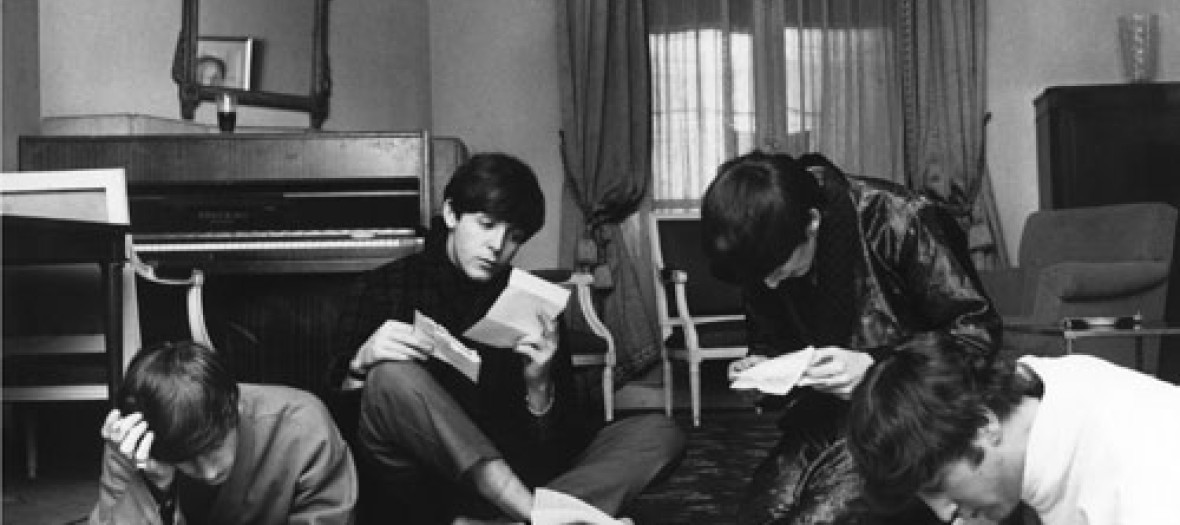 Beatles Reading Fan Mail Benson1964 Lg