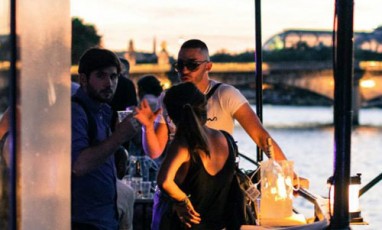 Un Apero Sur Leau