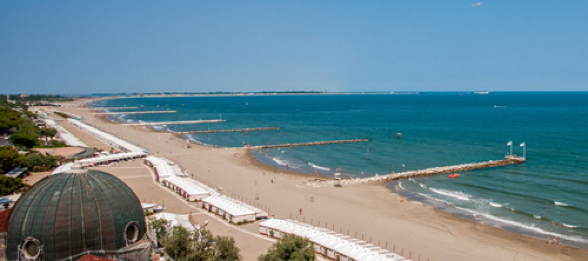 Piquer Une Tete Sur Une Plage Du Lido