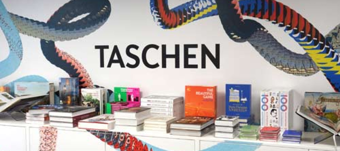 Une Librairie Magique Dans Le Marais Pop Up Taeschen