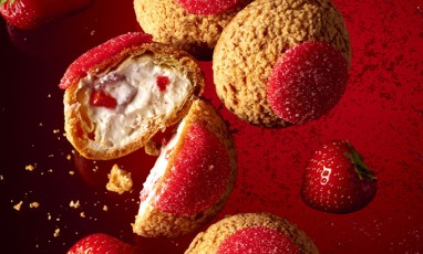 Chou Fraise Mascarpone avec   feuilles de gélatine, gousse de vanille, sucre semoule