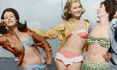 vintage photo of 3 girls in bikini