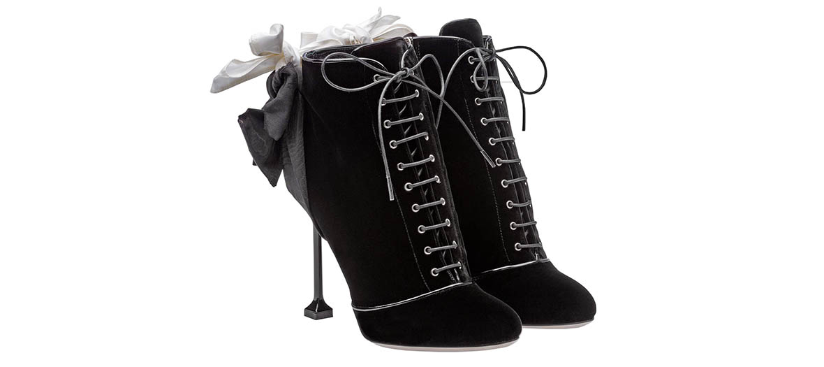 lace up booties in velvet miu miu