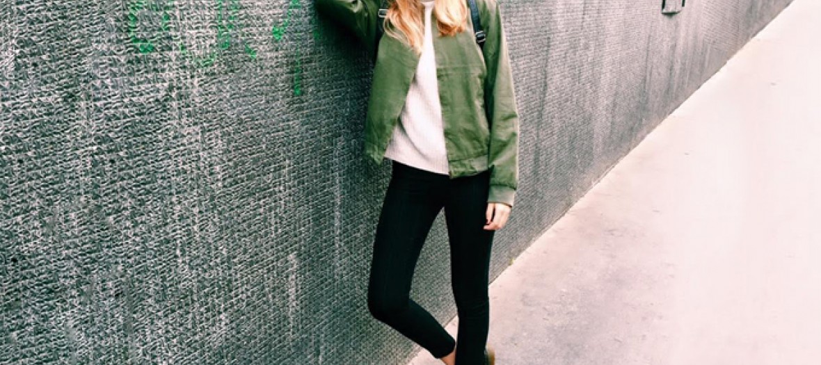 Fille branchée portant la marque stylée Brandy Melville