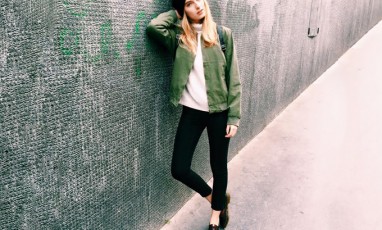 Fille branchée portant la marque stylée Brandy Melville