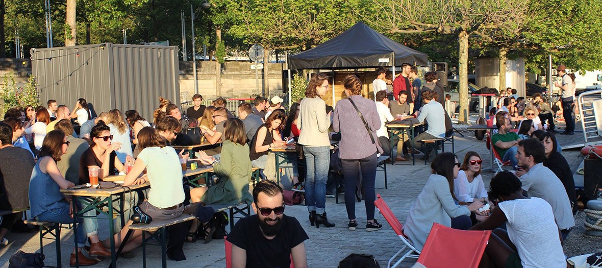 Terrasse du barapapa quais de seine