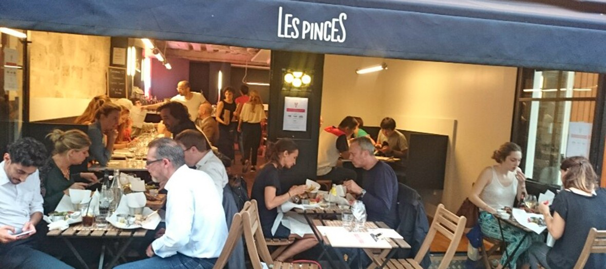 La terrase du restaurant les pinces