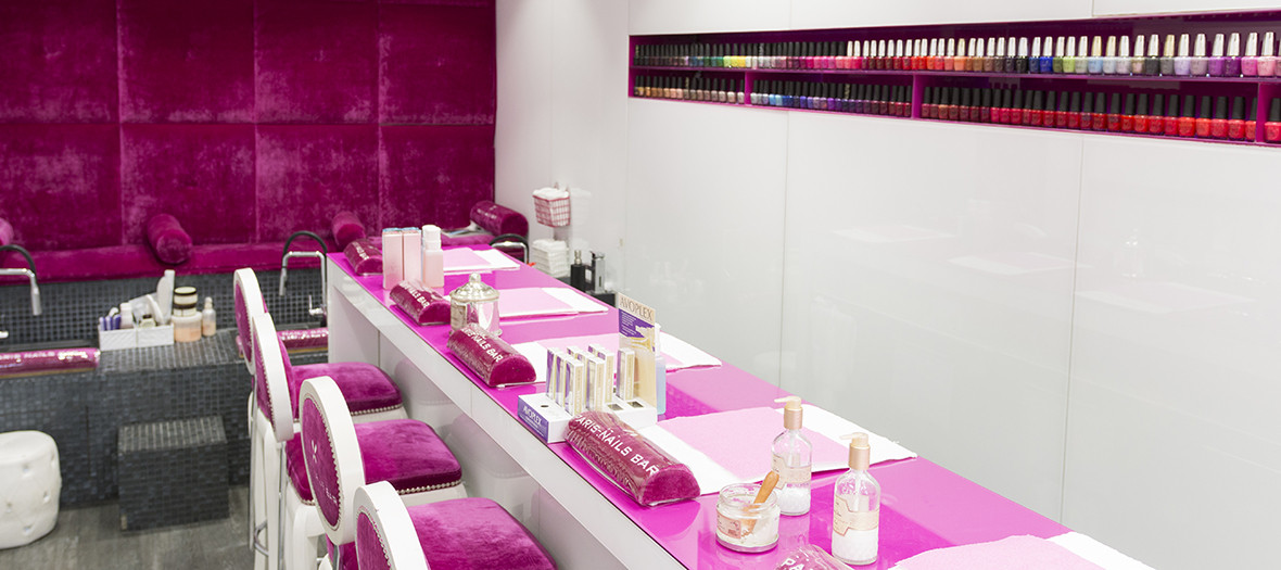 nail bars - Google Search | Modern nail salon, Salon interior design, Nail  salon