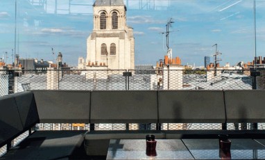 Le Rooftop du Montana Hôtel avec vue sur l’Eglise Saint-Germain, Notre-Dame