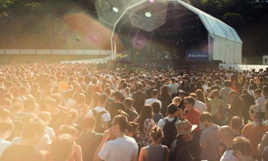 foule devant la scène de Rock en Seine