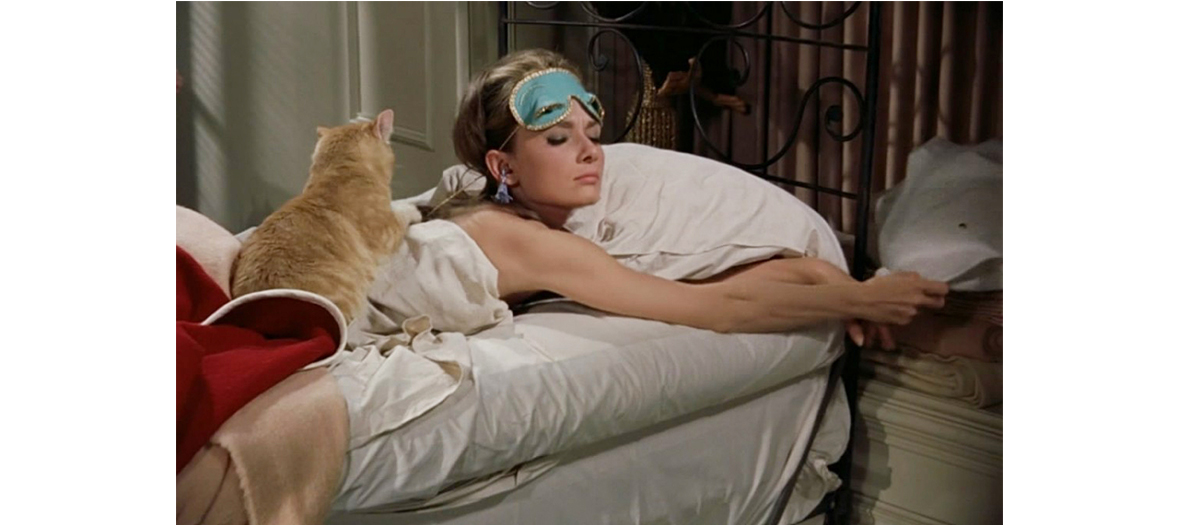 audrey-hepburn-in-her-bed