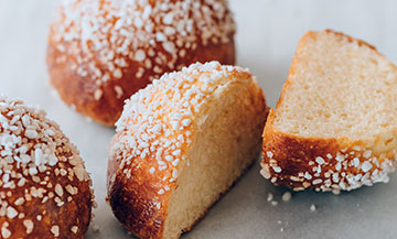 La recette des savoureuses brioches au sucre de Cyril Lignac