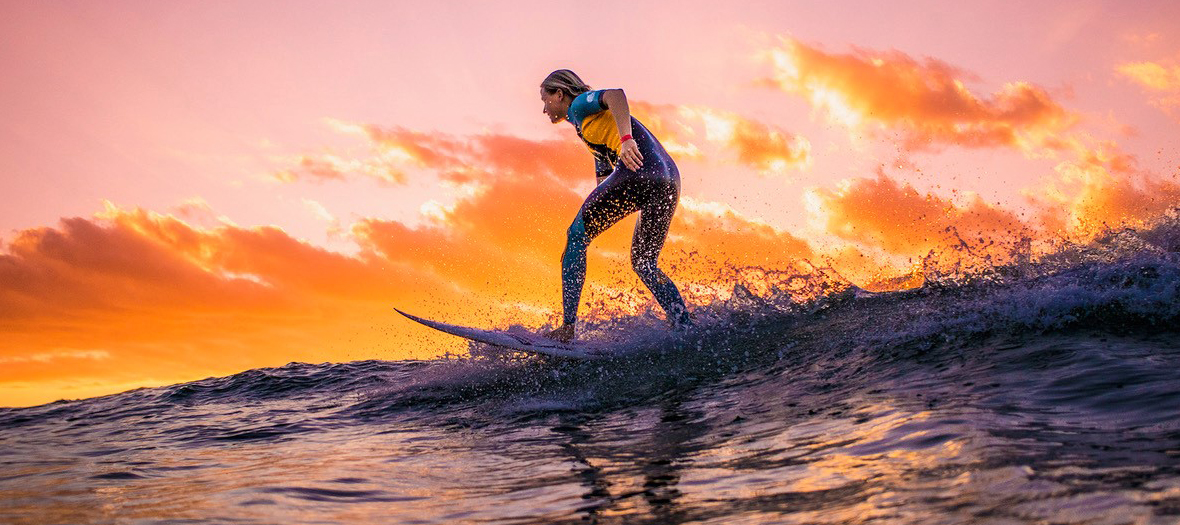 sunset surf pauline ado championne du monde