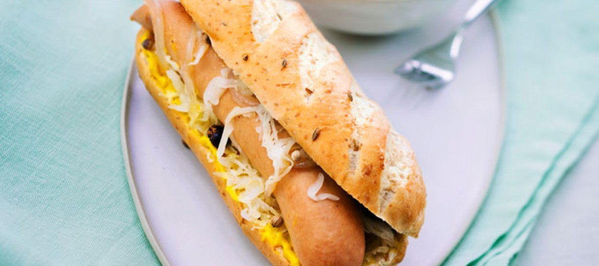 Sandwich composé de Jambon, de fromages et de produits italiens au Street Food L'Epicerie Musical