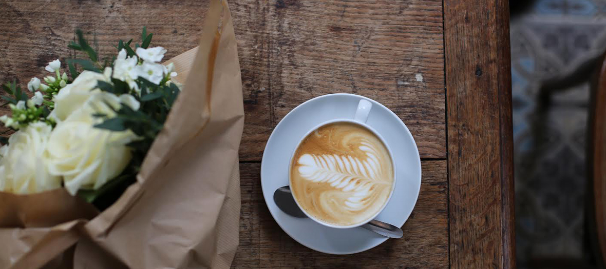 passager-flowers-coffee