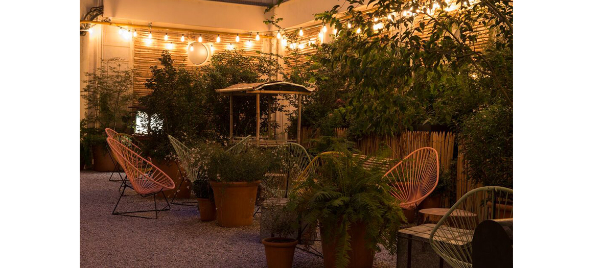 Decoration of the heated terrace of the Bambou restaurant