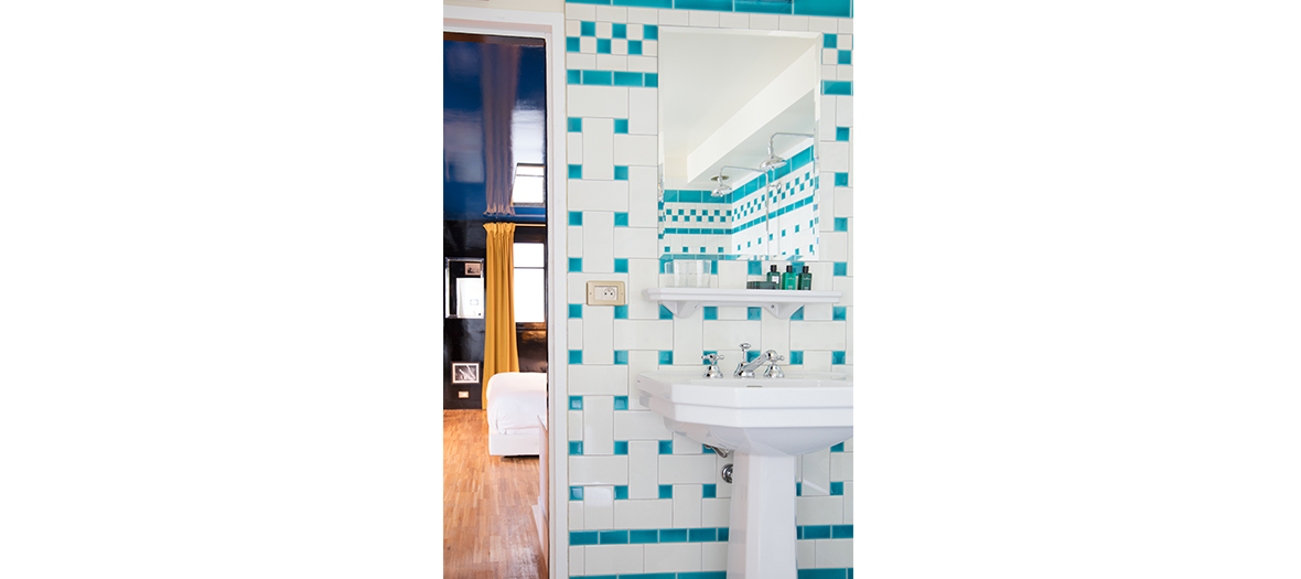 A bath room at the Grand Hôtel amour in Paris