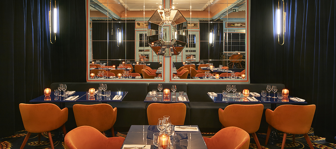Dining room of the trendy restaurant Froufrou in Paris