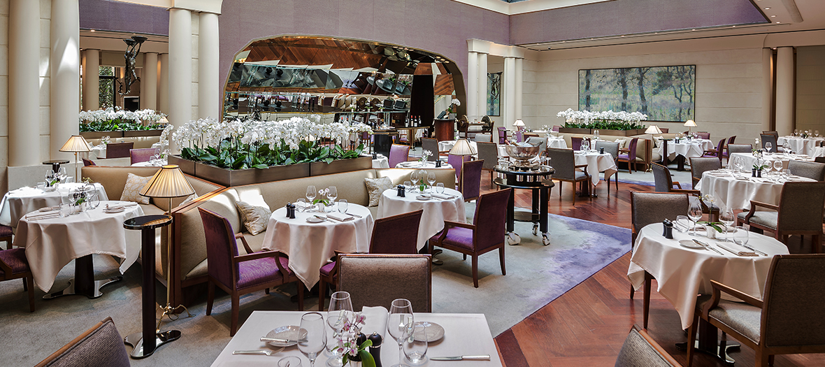 Salle de restaurant du neo bistrot Sens au Park Hyatt à Paris