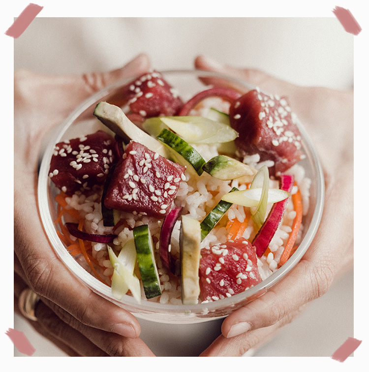 Pock bowl rice, cucumber, carots