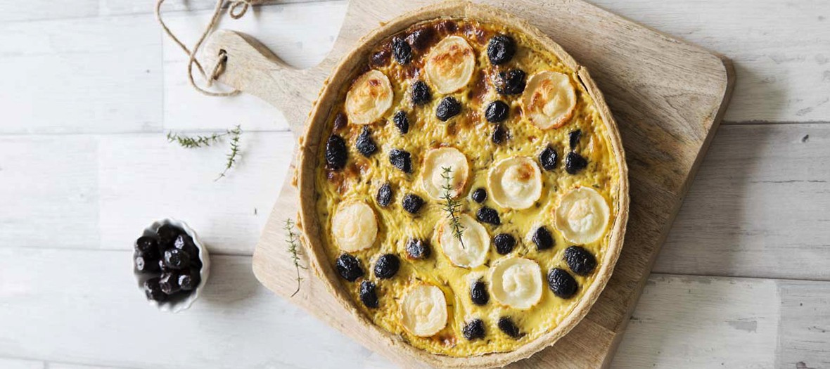 Recette de quiche au chèvre et aux olives noires