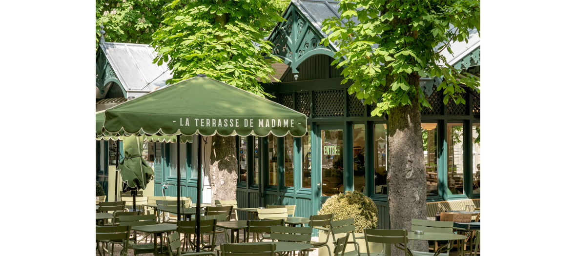 Extérieur du restaurant terrasse madame