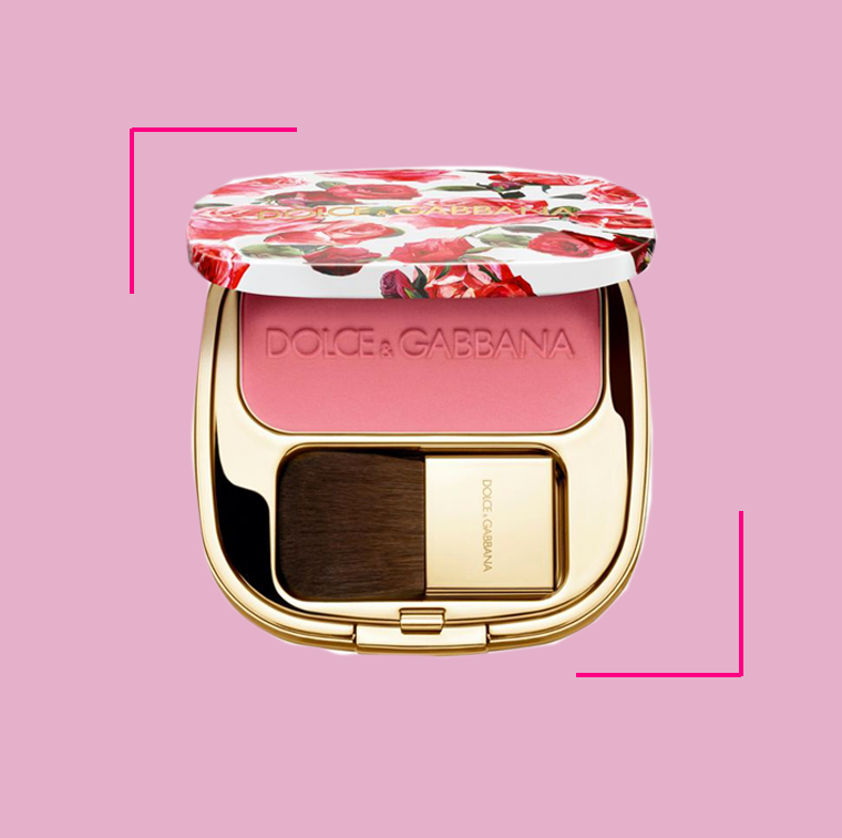 La Poudre blush of roses de 12 teintes Dolce & Gabbana à 56 €