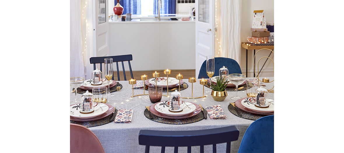 Urban Christmas collection from maison du monde that includes very pretty plates, branches of gilded chestnut tree, and a incredible Danish chandelier