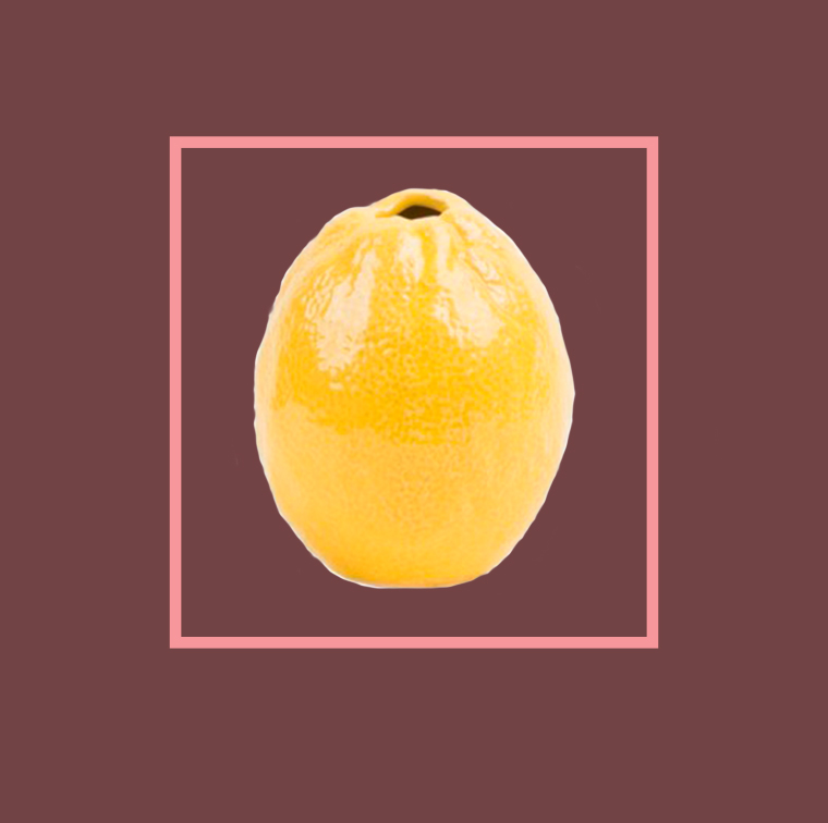 cadeau vase dolce vita Le Vase jaune citron, dolce vita disponible chez Fleux et sur l’eshop, 8,90 €