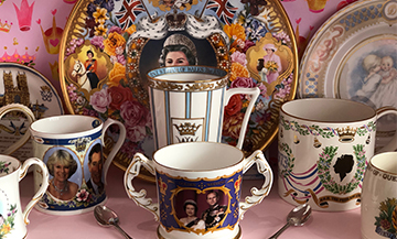 Mugs à thé vintage avec La reine d'Angleterre Elisabeth 2
