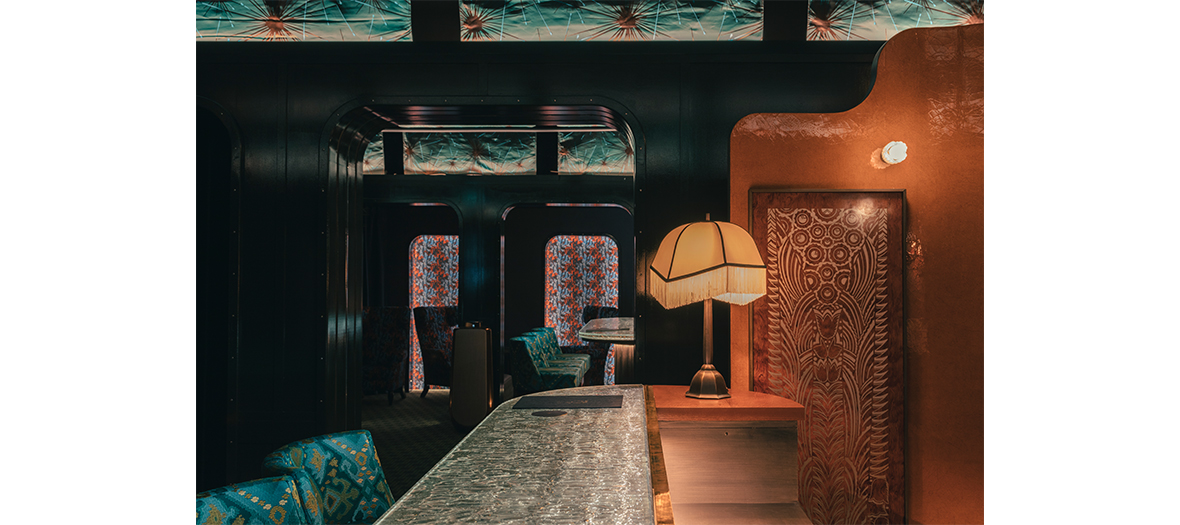  A bar car with an Orient-Express decoration by Tristan Auer