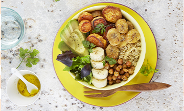 Recette buddha bowl banane, avocat, quinoa, patates douces et pois chiches