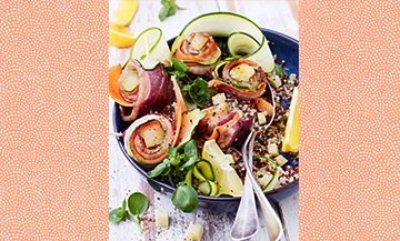 Recette salade de brochettes avec canard, courgettes, carottes et quinoa