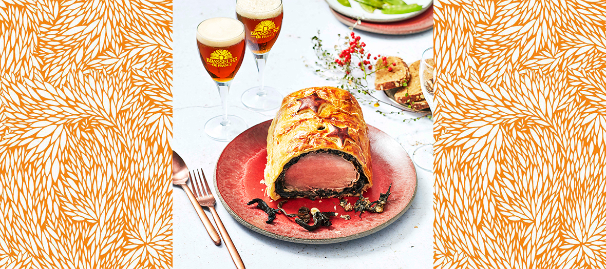 Recette de Boeuf En Croute avec trompettes de la mort, filet de bœuf, échalote, beurre, persil, crème fraîche, noisettes concassés, pâte feuilletée, Sel, poivre du moulin, jaune d’œuf, lait