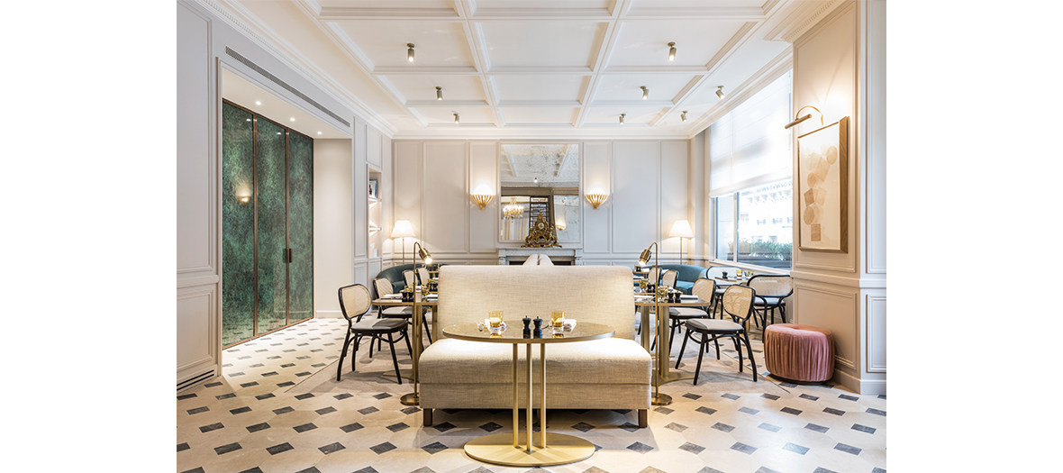 Dining room of the Café 52 in the hotel power in Paris