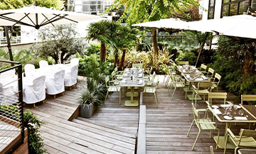 Decoration of the terrace of the bar La Maison Champs Elysee