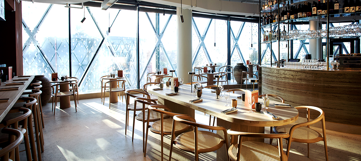 Décoration de l’intérieur de la salle du Restaurant Grand Beau