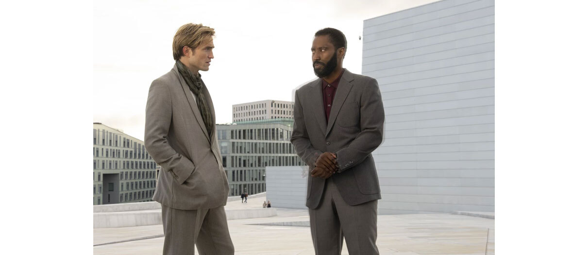 film Tenet de Christopher Nolan avec John David Washington (fils de Denzel), Robert Pattinson et Kenneth Branagh