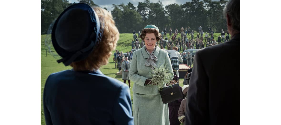 Extrait de The Crown saison 4 avec Olivia Colman jouant Elisabeth 2 d'Angleterre